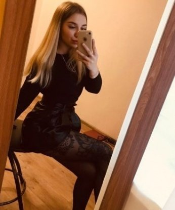 Мои услуги охватывают все, что ты только можешь себе представить. Я умею удовлетворять твои самые глубокие фантазии. Cо мной ты почувствуешь себя настоящим мужчиной. ⭐️ Мое тело создано для наслаждения, и я готова показать тебе это на фотографиях, которые были сделаны в Москве. Я живу в этом огромном и сексуальном городе Москва, который вмещает в себя ежедневные возможности и секретные места для наших встреч. 💋Оставь свои сомнения и попробуй то, что действительно доставит тебе удовольствие. Мои отзывы говорят сами за себя - я создаю волну эмоций и дарю незабываемые моменты. Позволь себе погрузиться в мир страсти и наслаждения со мной. Жду твое сообщение, чтобы сделать твои фантазии реальностью. 💌 Алиночка